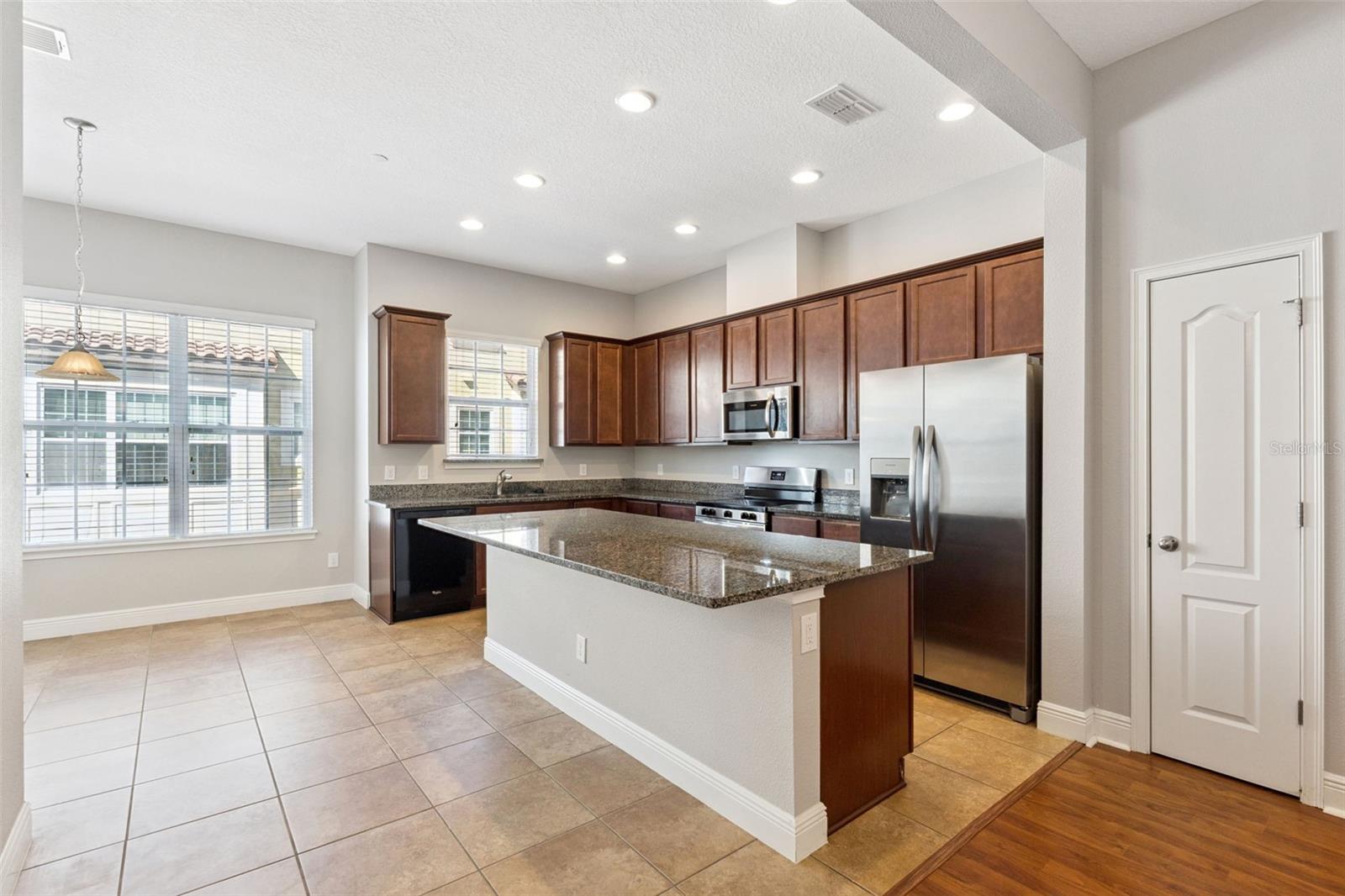 Image 15 of 47 For 2037 Lobelia Drive