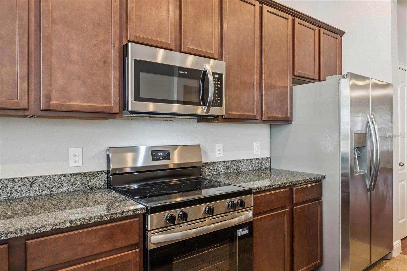 Image 18 of 47 For 2037 Lobelia Drive