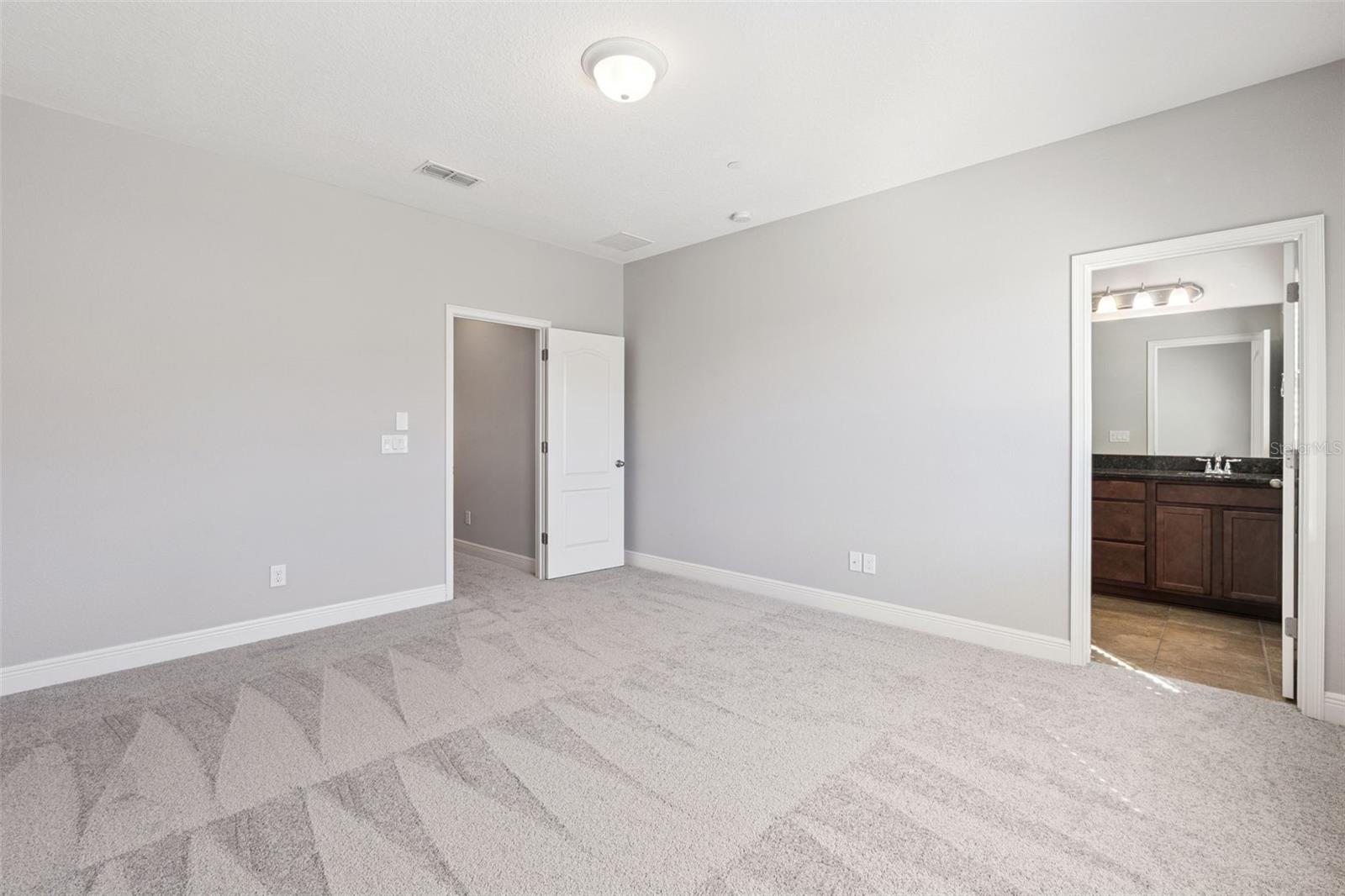 Image 22 of 47 For 2037 Lobelia Drive