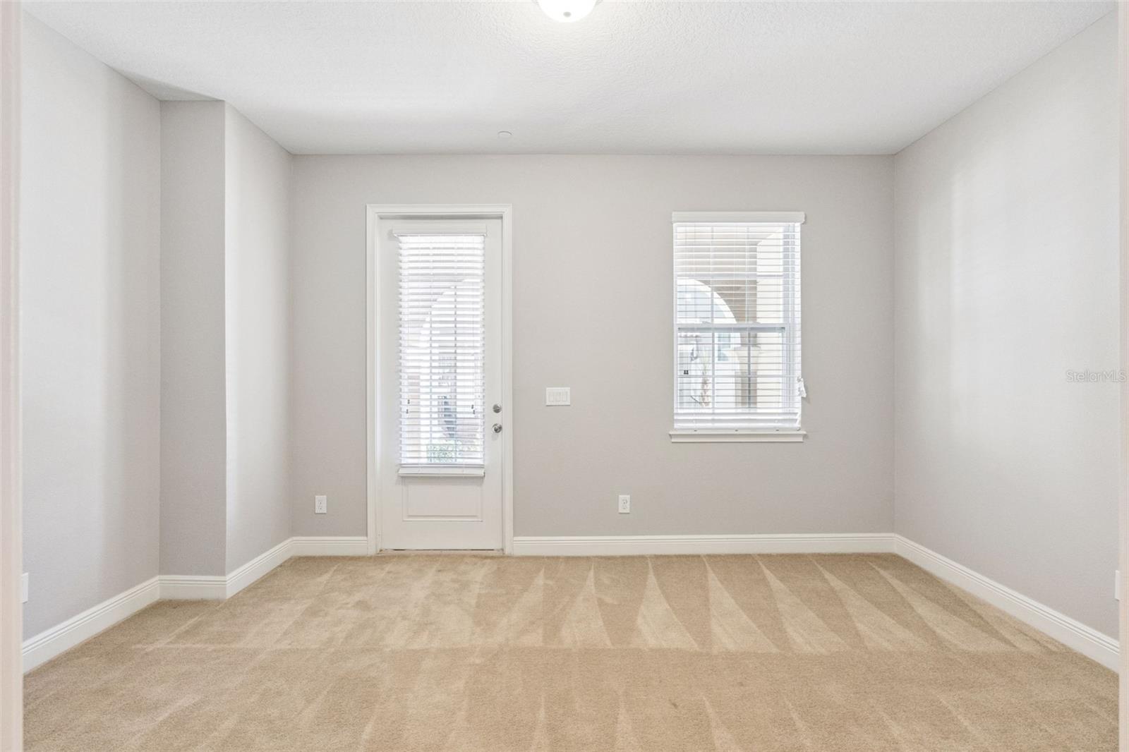 Image 31 of 47 For 2037 Lobelia Drive