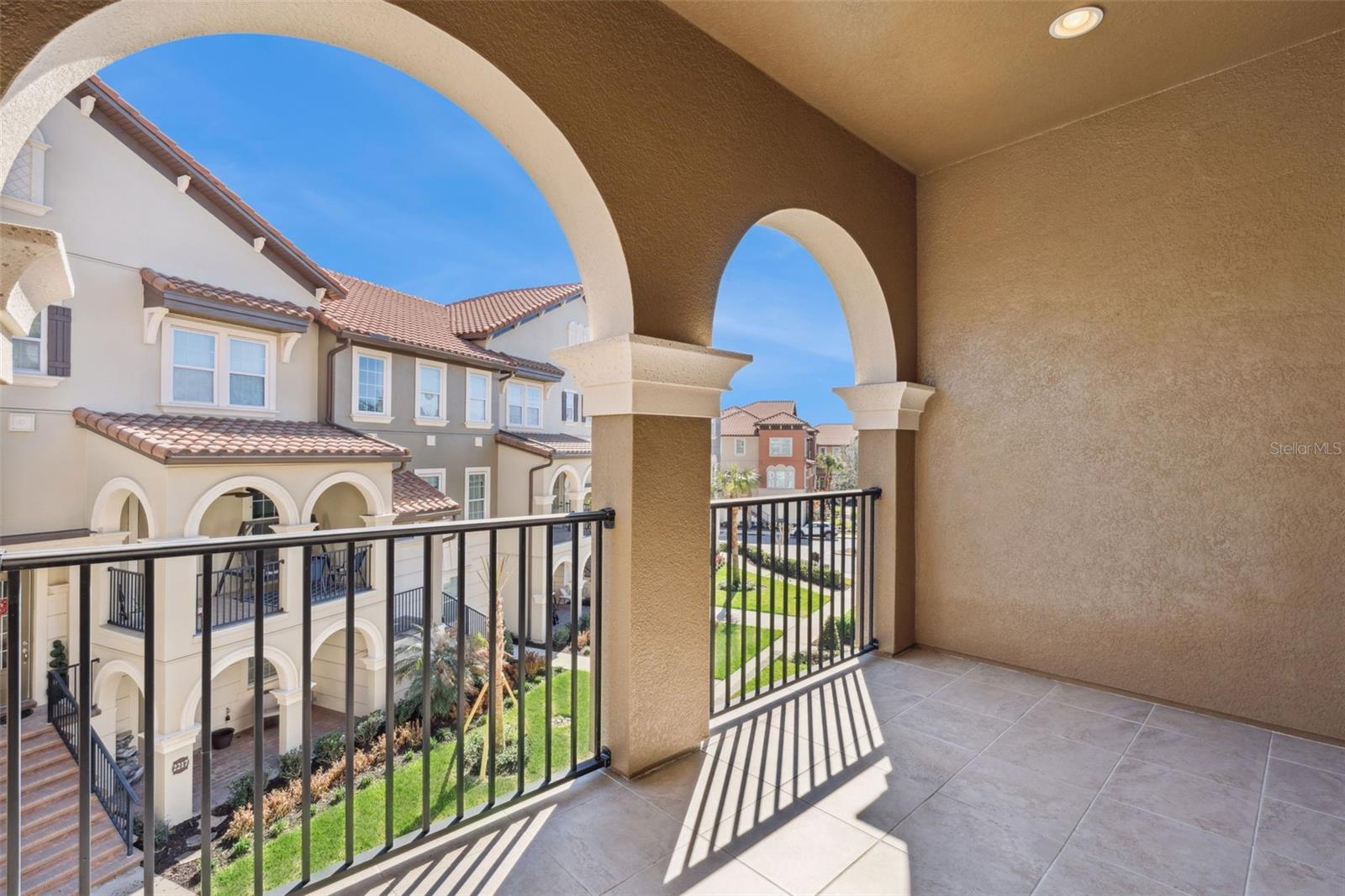 Image 8 of 47 For 2037 Lobelia Drive