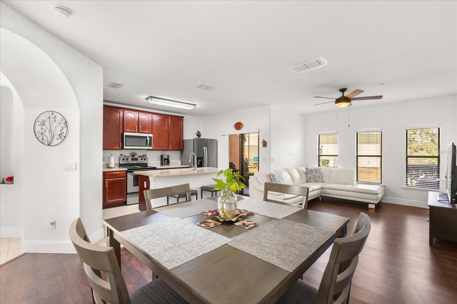 Image 10 of 32 For 9651 Doris Lane