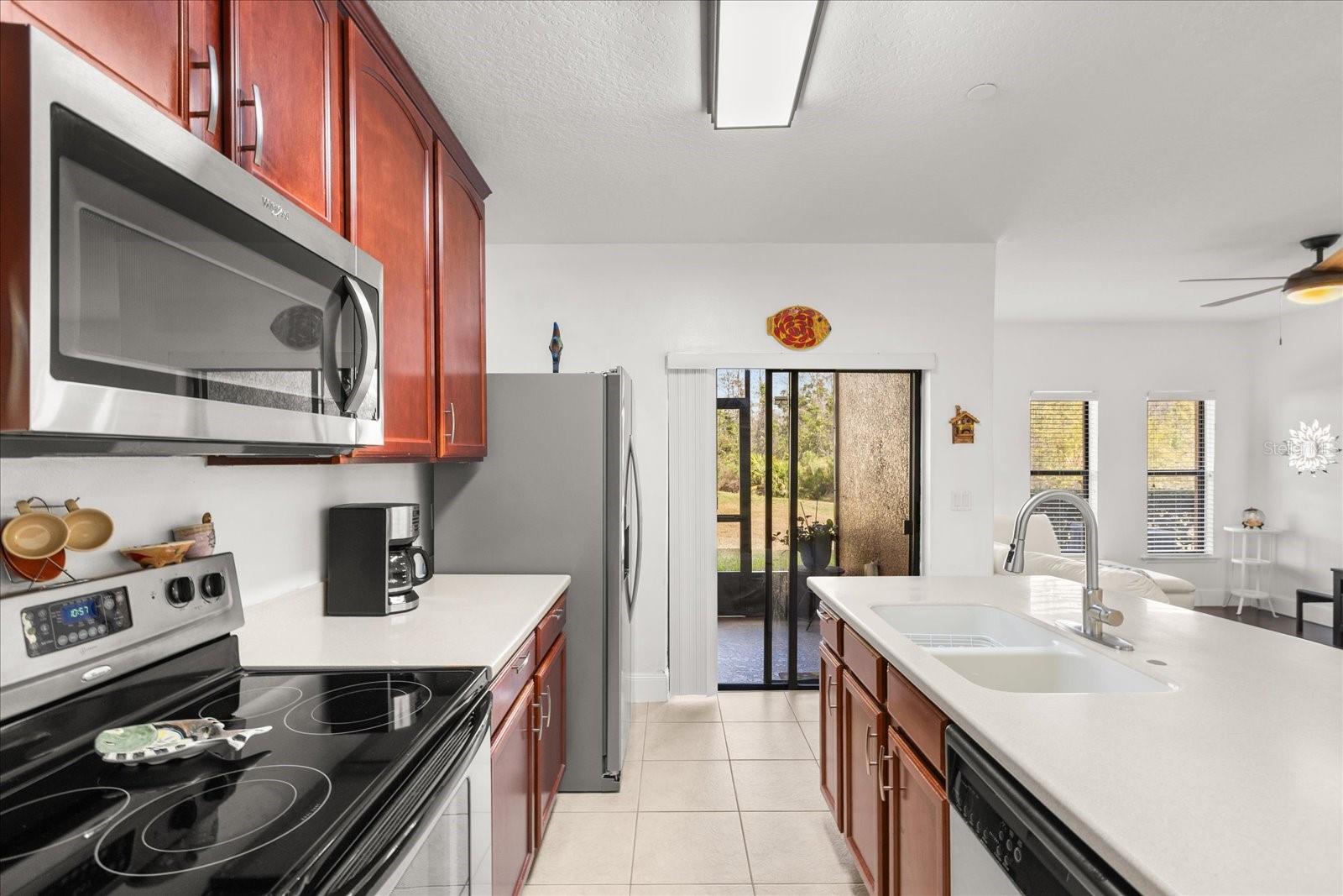 Image 17 of 32 For 9651 Doris Lane