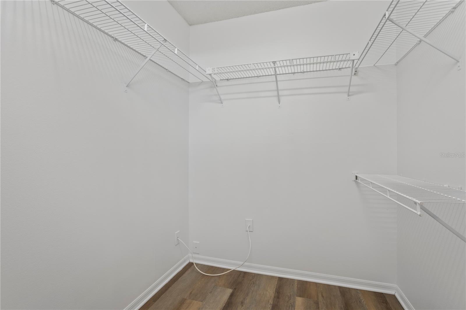 Image 13 of 53 For 1356 American Elm Drive