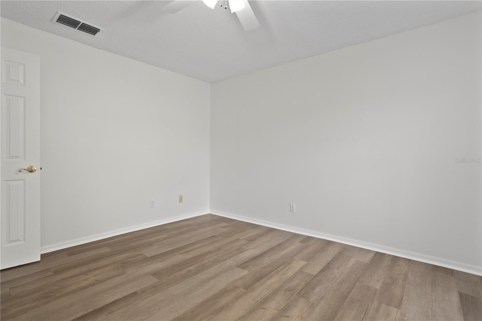 Image 29 of 53 For 1356 American Elm Drive