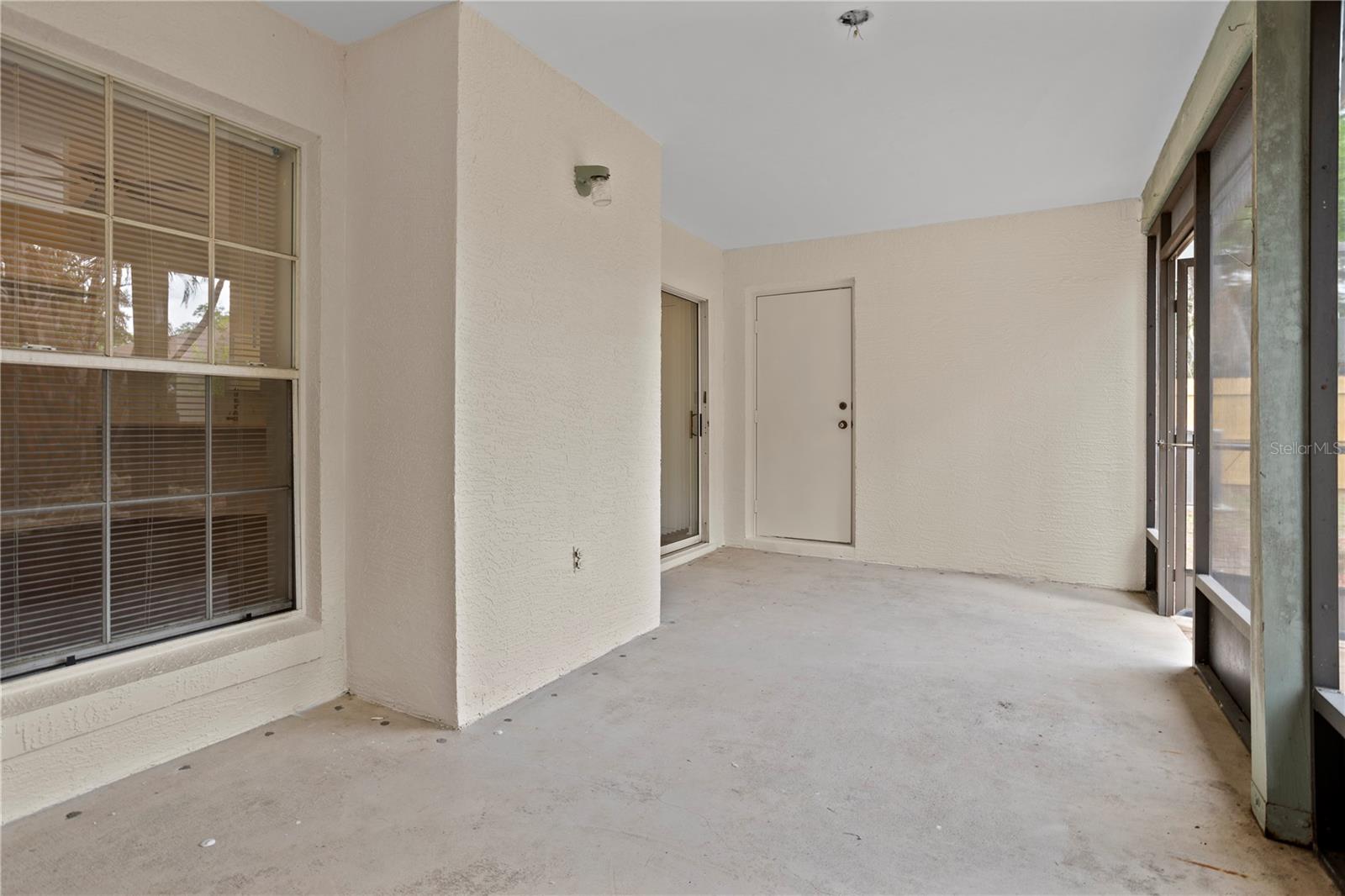 Image 36 of 53 For 1356 American Elm Drive