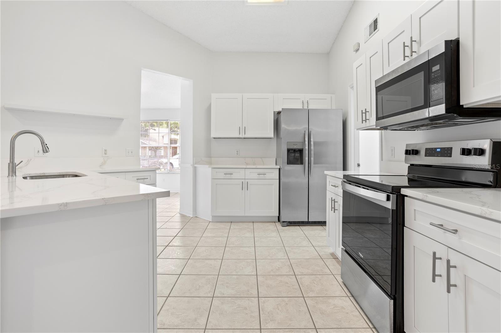 Image 9 of 53 For 1356 American Elm Drive