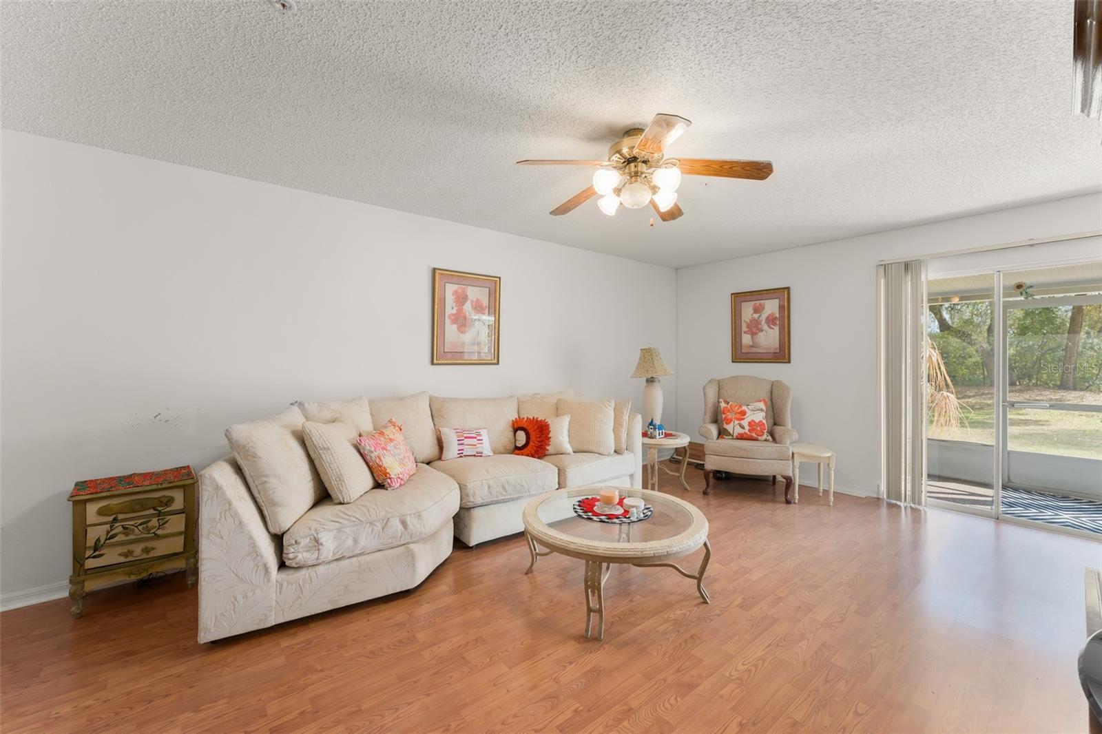 Image 18 of 38 For 5300 Dover Village Lane 4