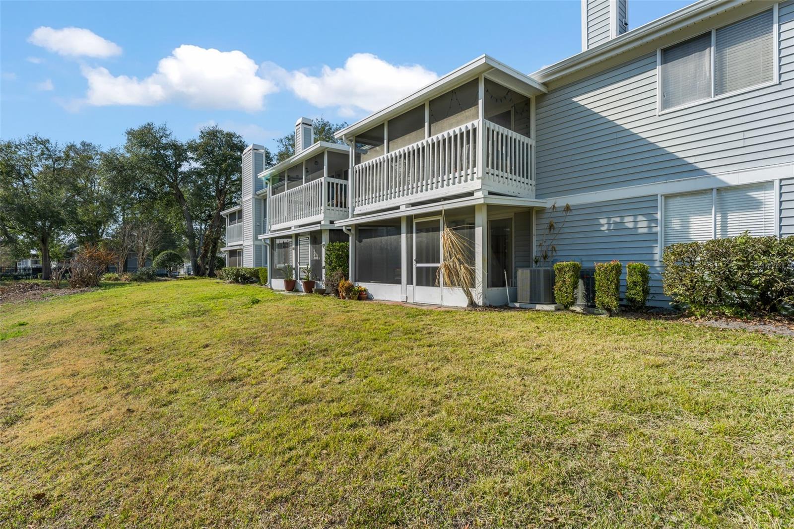 Image 34 of 38 For 5300 Dover Village Lane 4