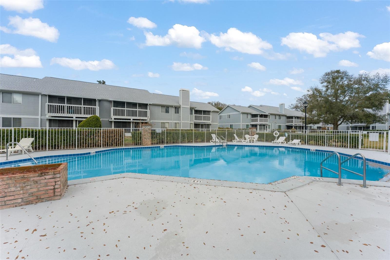 Image 36 of 38 For 5300 Dover Village Lane 4