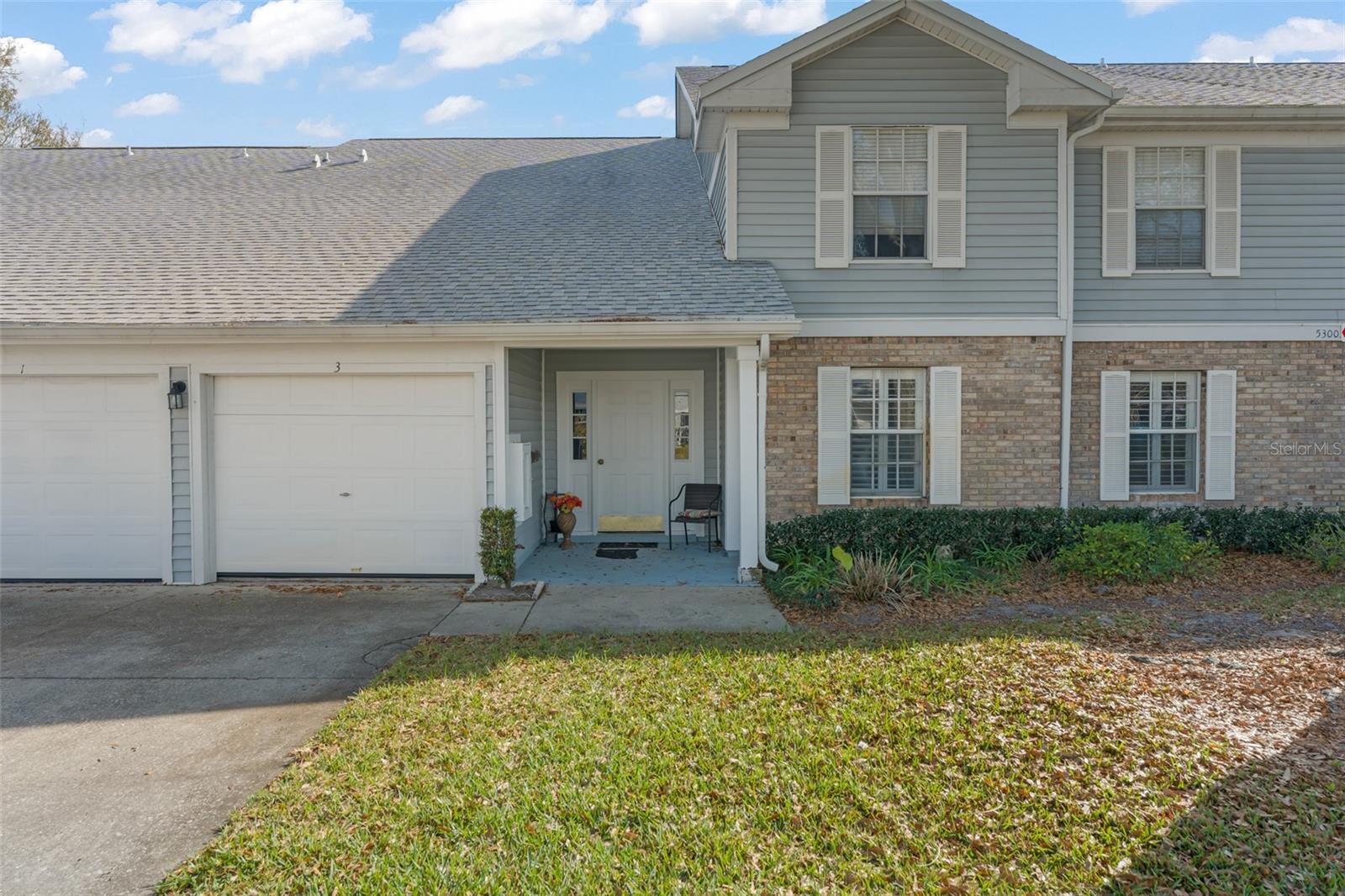 Image 4 of 38 For 5300 Dover Village Lane 4