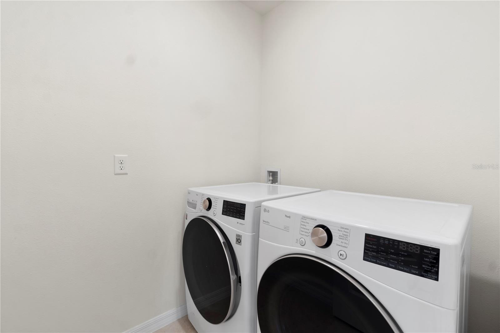 Image 13 of 40 For 855 Brooklet Drive