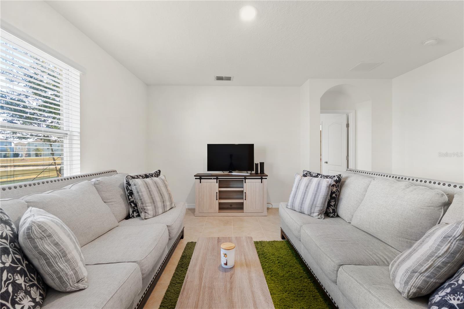 Image 25 of 40 For 855 Brooklet Drive