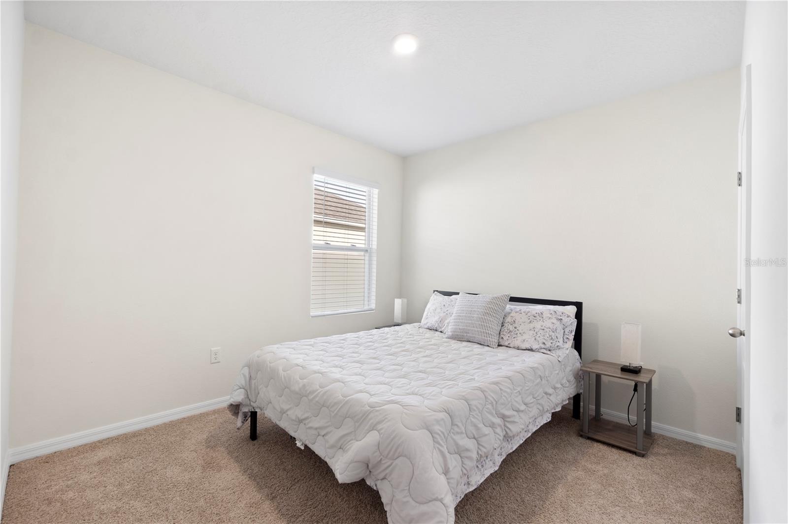 Image 8 of 40 For 855 Brooklet Drive