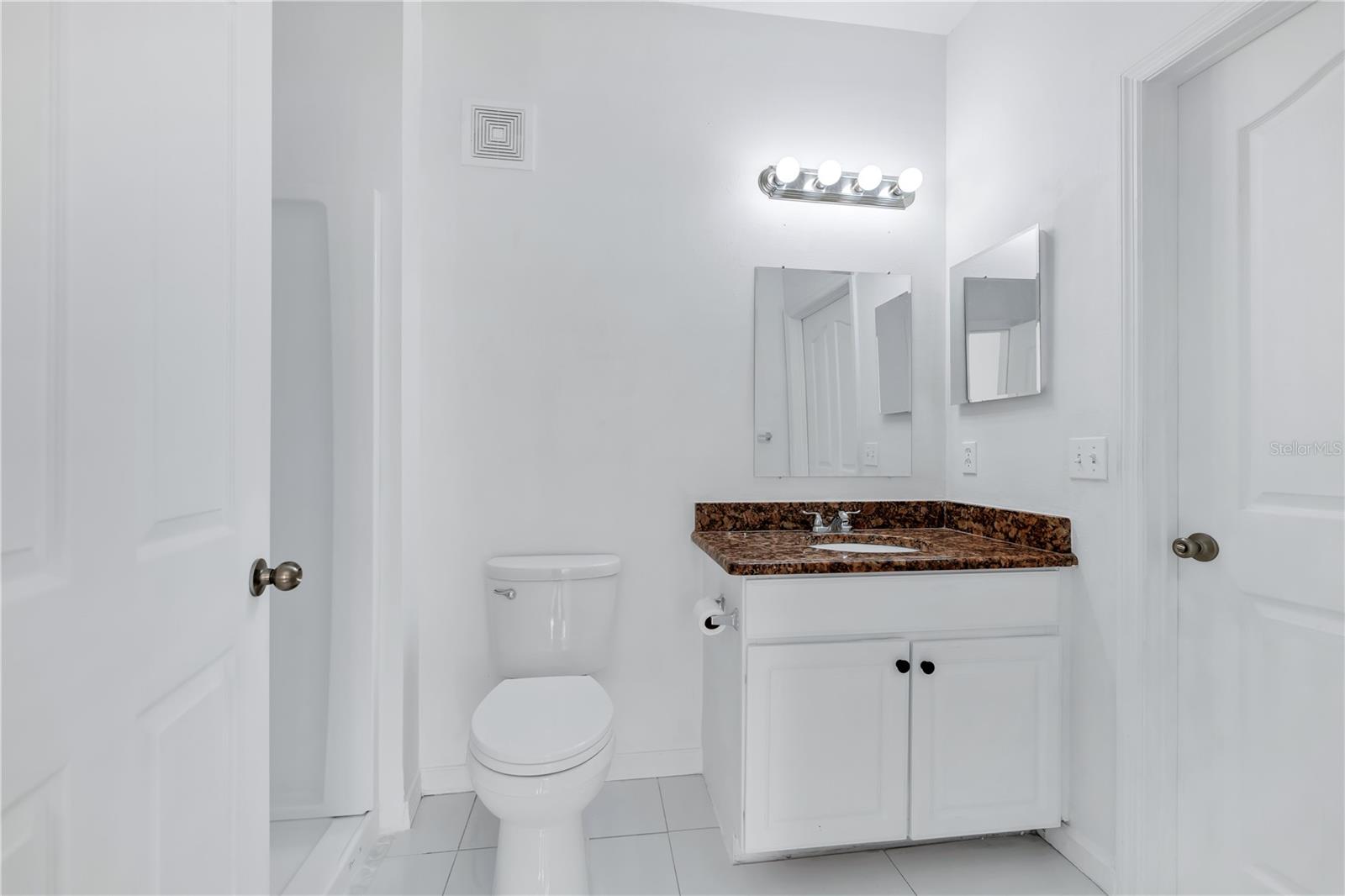 Image 22 of 45 For 12855 Madison Pointe Circle 101