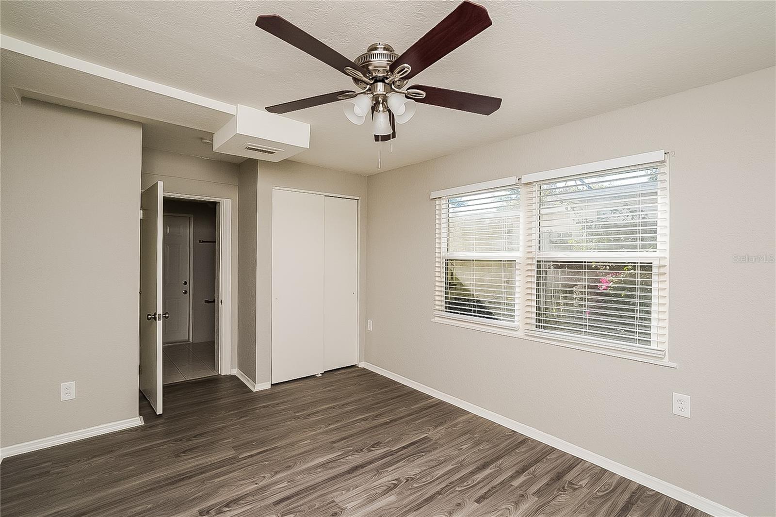 Image 12 of 16 For 10246 108th Avenue