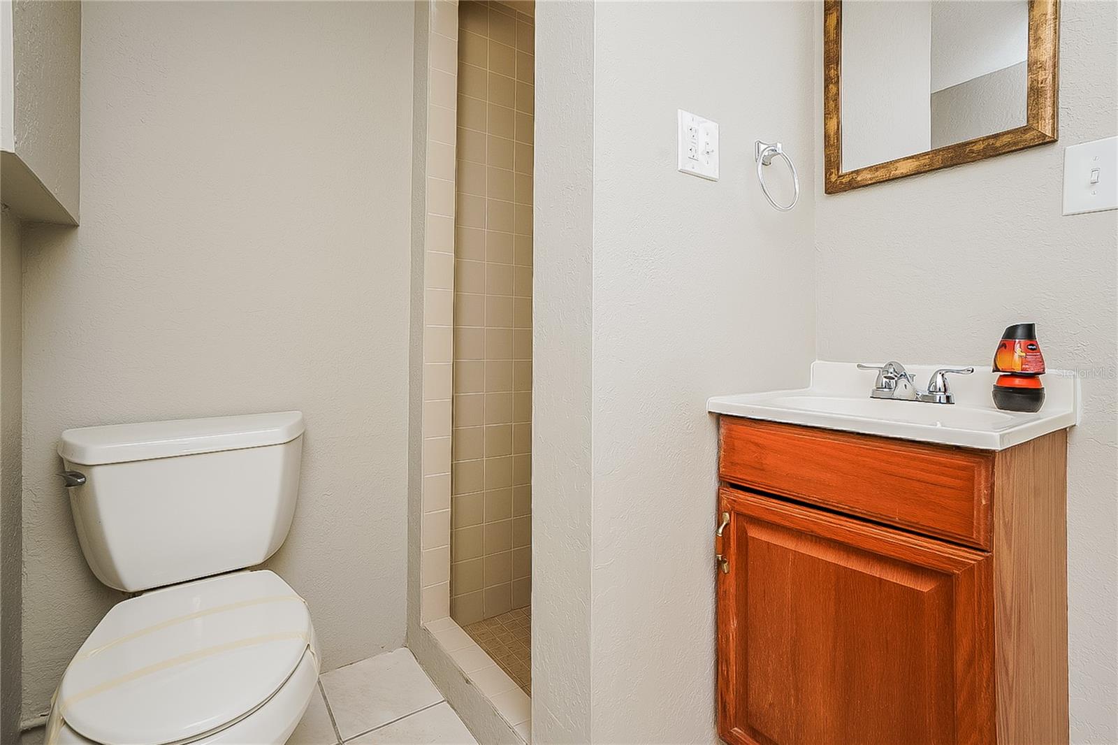 Image 13 of 16 For 10246 108th Avenue