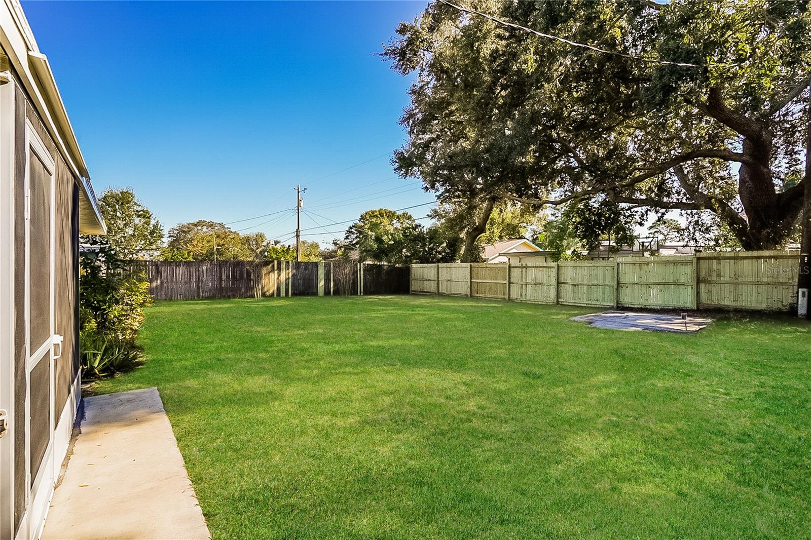 Image 15 of 16 For 10246 108th Avenue