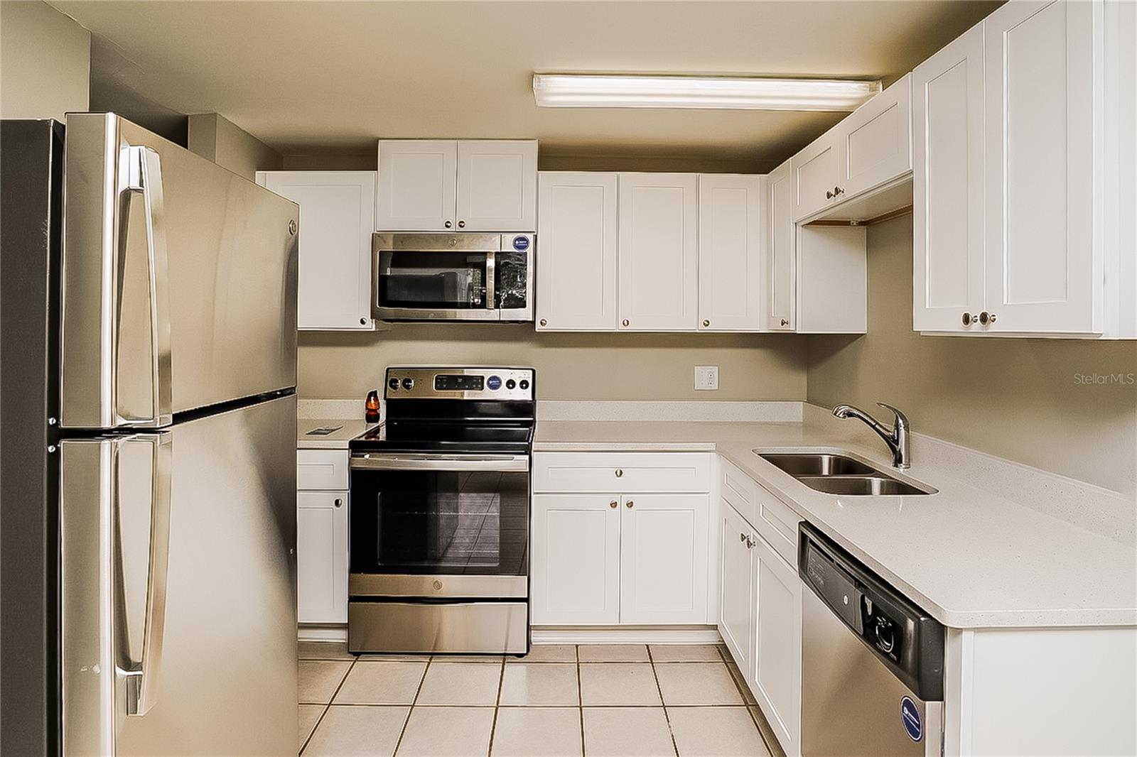 Image 7 of 16 For 10246 108th Avenue