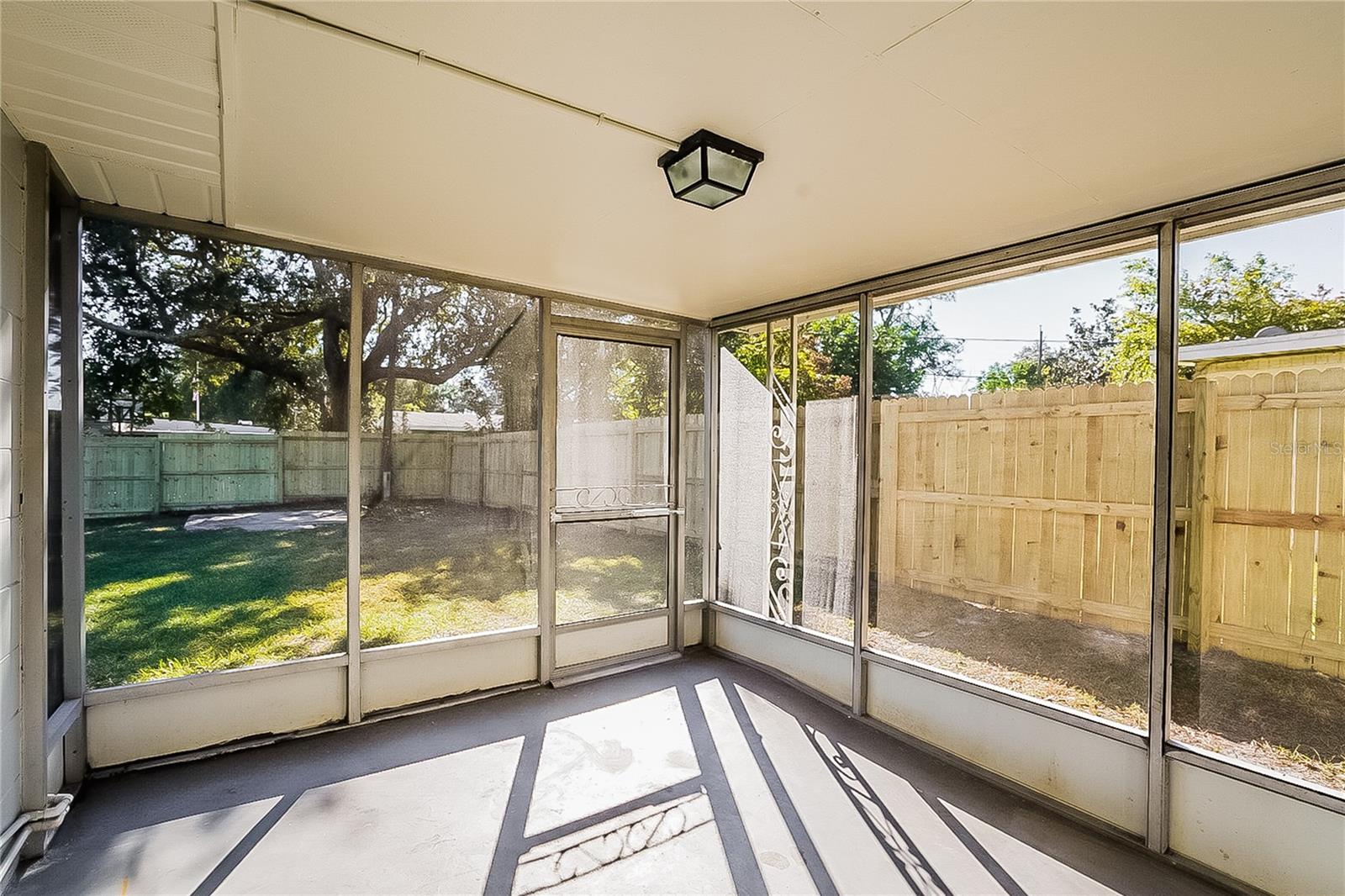 Image 8 of 16 For 10246 108th Avenue