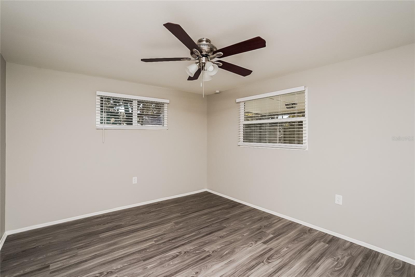 Image 9 of 16 For 10246 108th Avenue