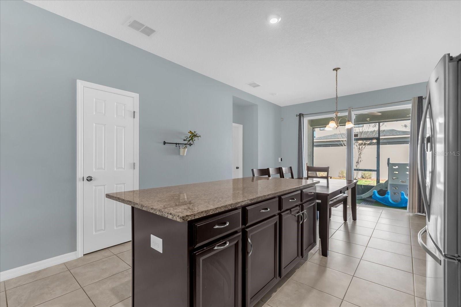 Image 13 of 30 For 2401 Avian Loop