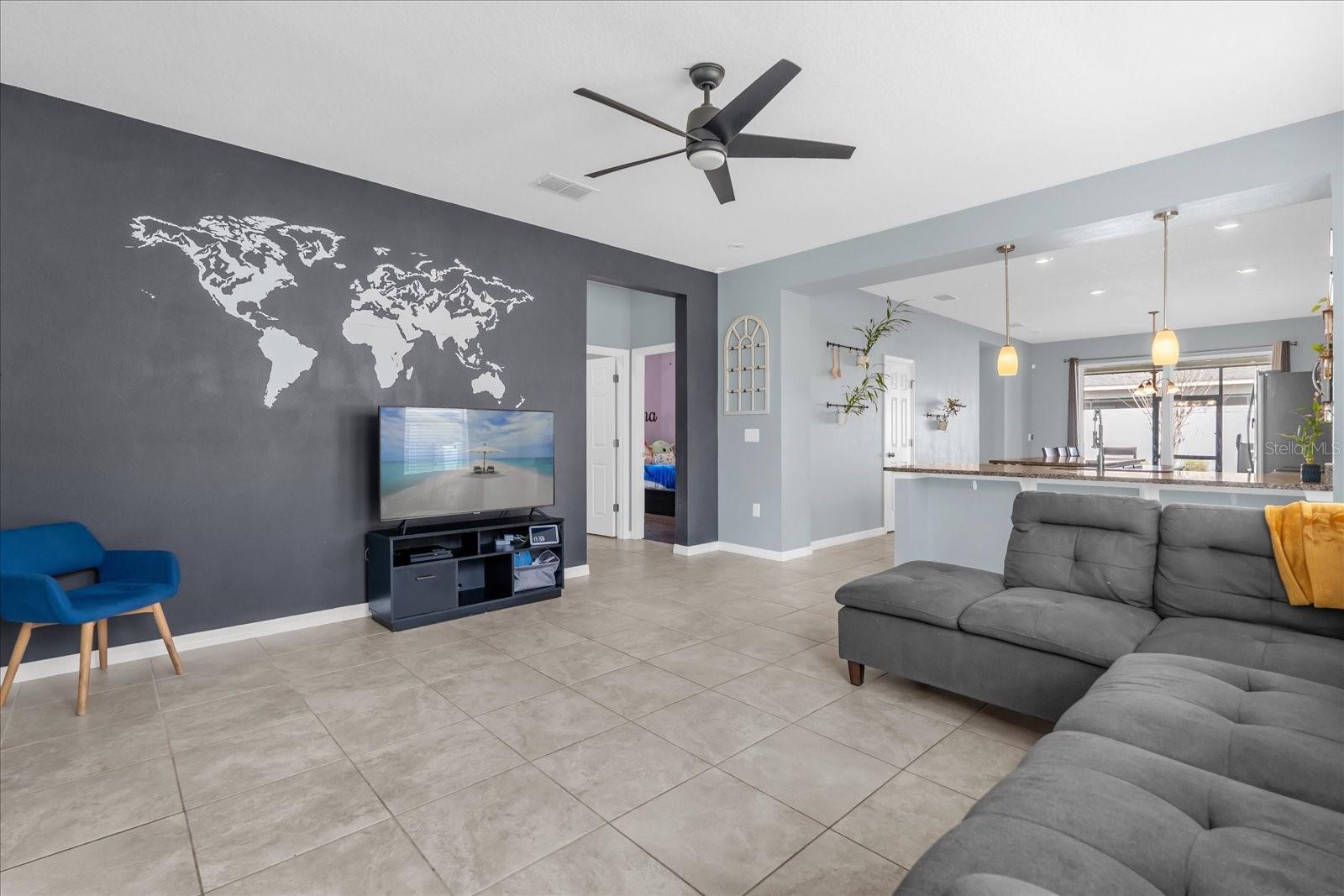 Image 8 of 30 For 2401 Avian Loop