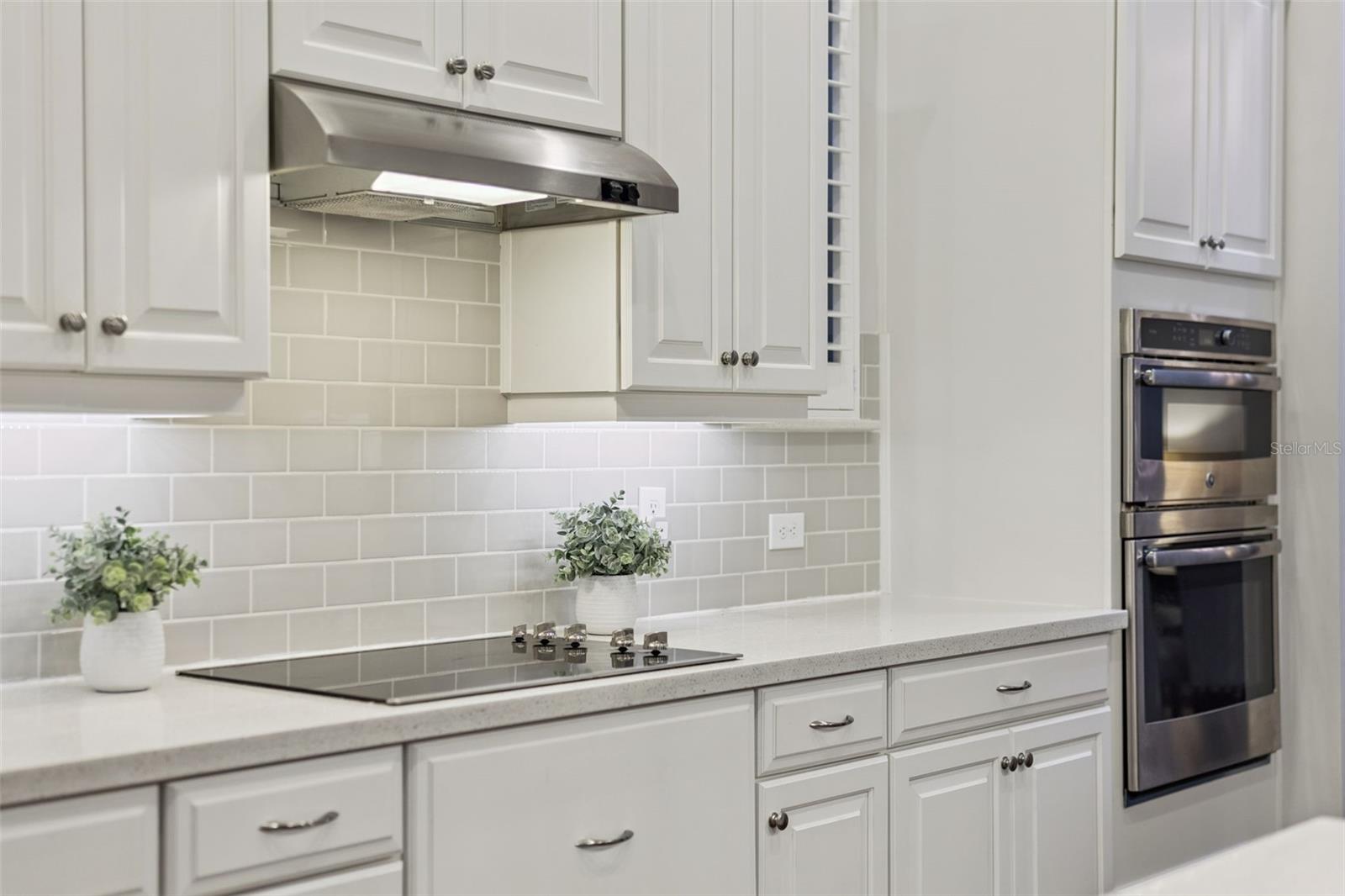 Image 21 of 76 For 13755 Granger Avenue