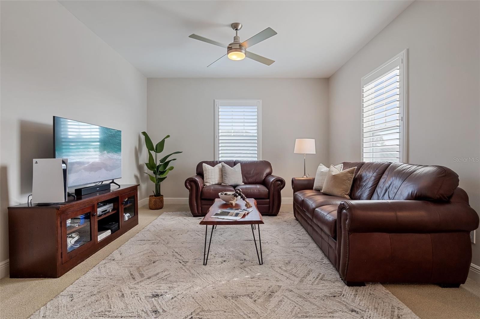 Image 33 of 76 For 13755 Granger Avenue