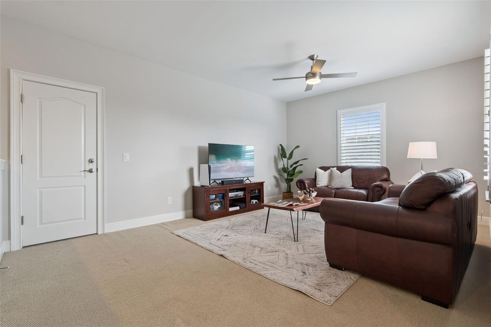 Image 34 of 76 For 13755 Granger Avenue