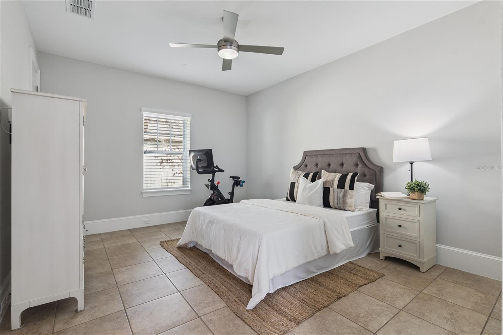 Image 48 of 76 For 13755 Granger Avenue