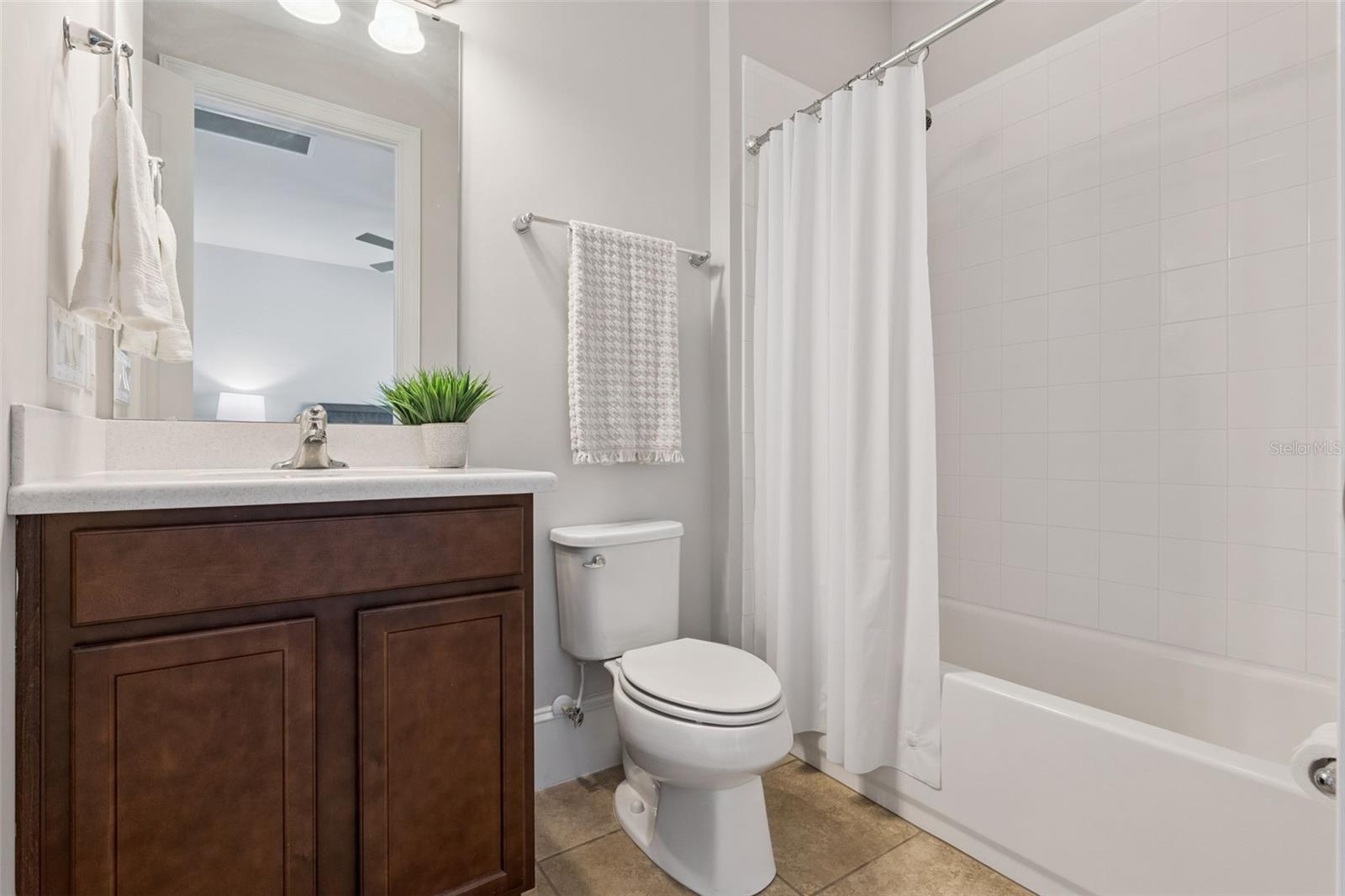 Image 50 of 76 For 13755 Granger Avenue