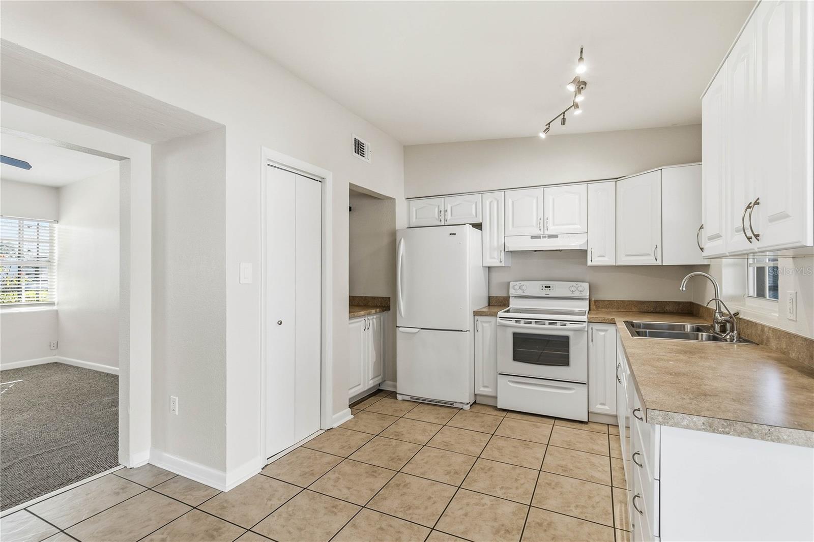 Image 9 of 49 For 7638 Simms Avenue