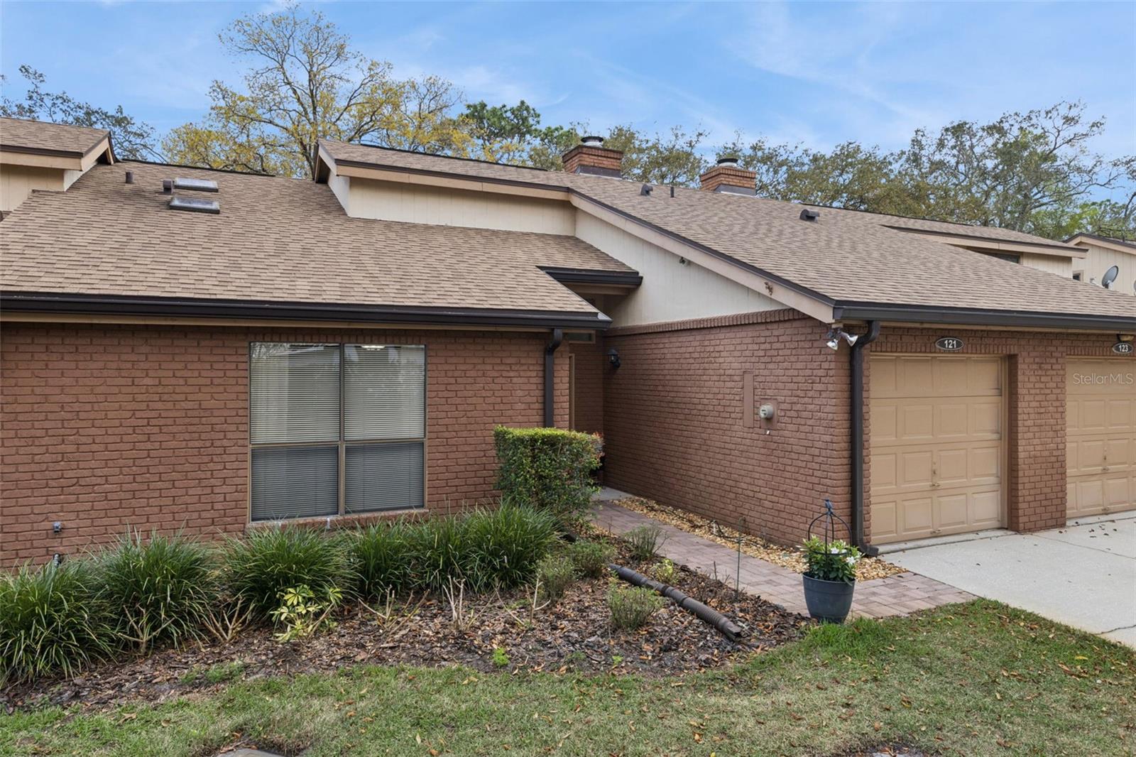 Image 21 of 36 For 121 Feather Edge Loop 5e