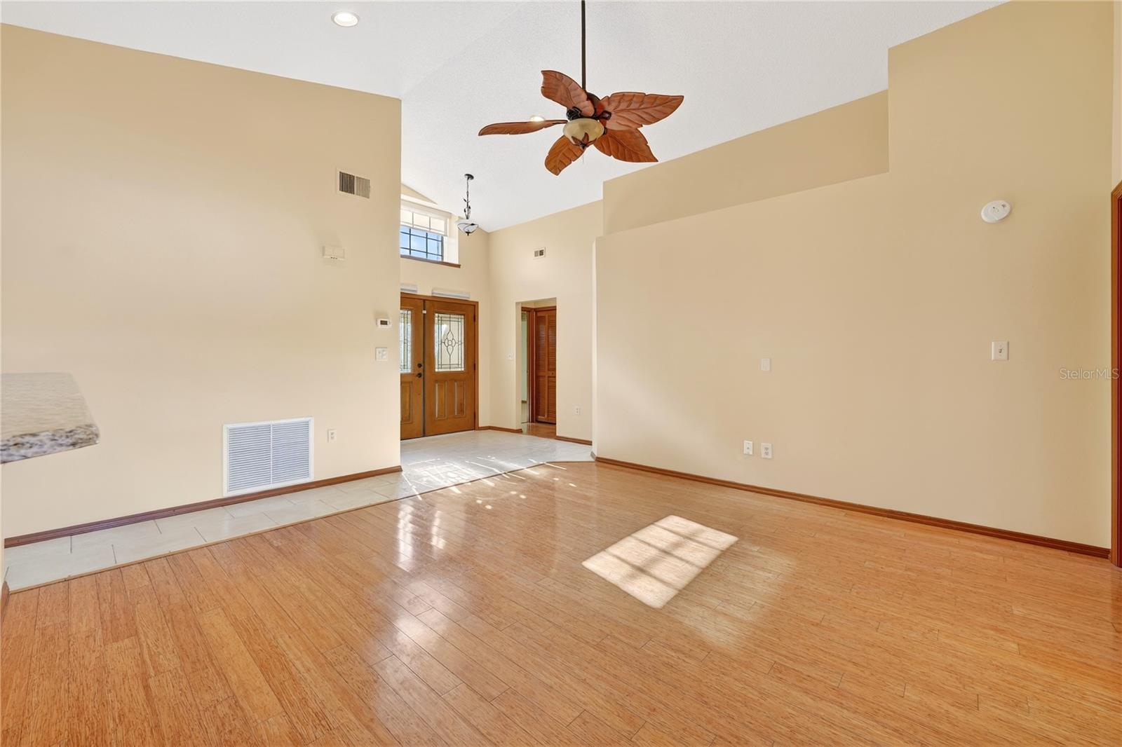 Image 17 of 68 For 1098 Piedmont Oaks Drive