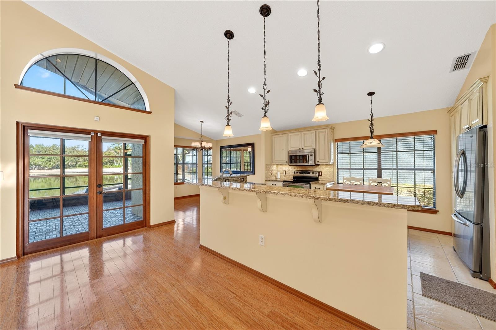 Image 19 of 68 For 1098 Piedmont Oaks Drive