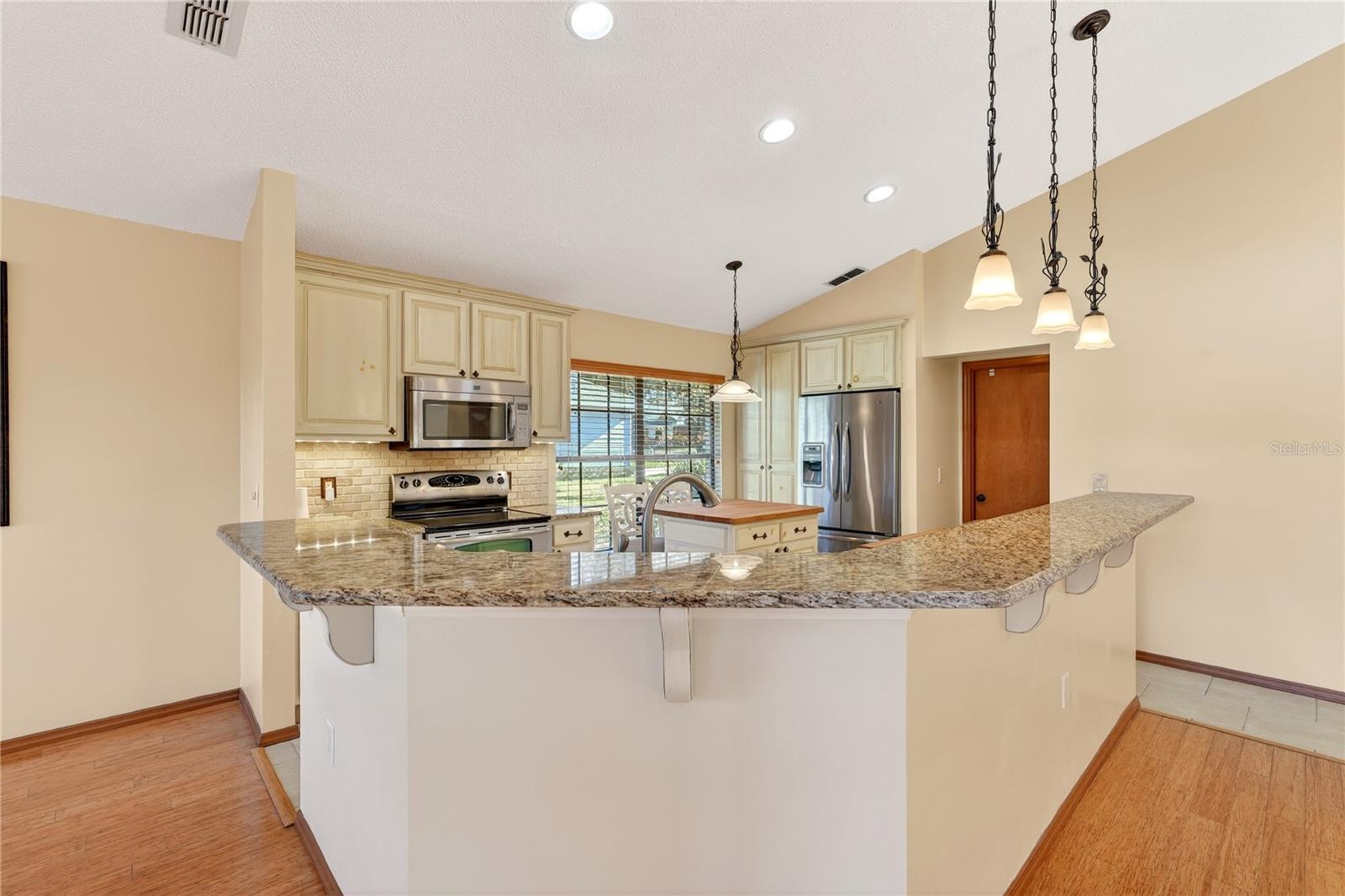 Image 22 of 68 For 1098 Piedmont Oaks Drive