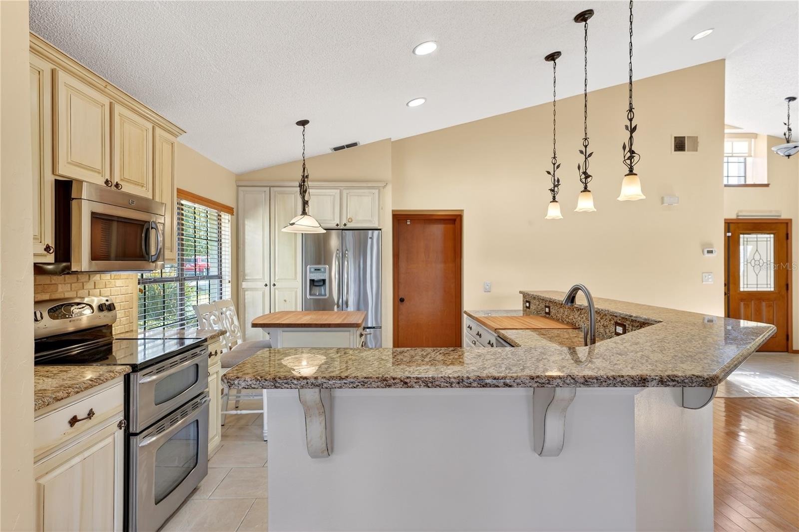 Image 23 of 68 For 1098 Piedmont Oaks Drive