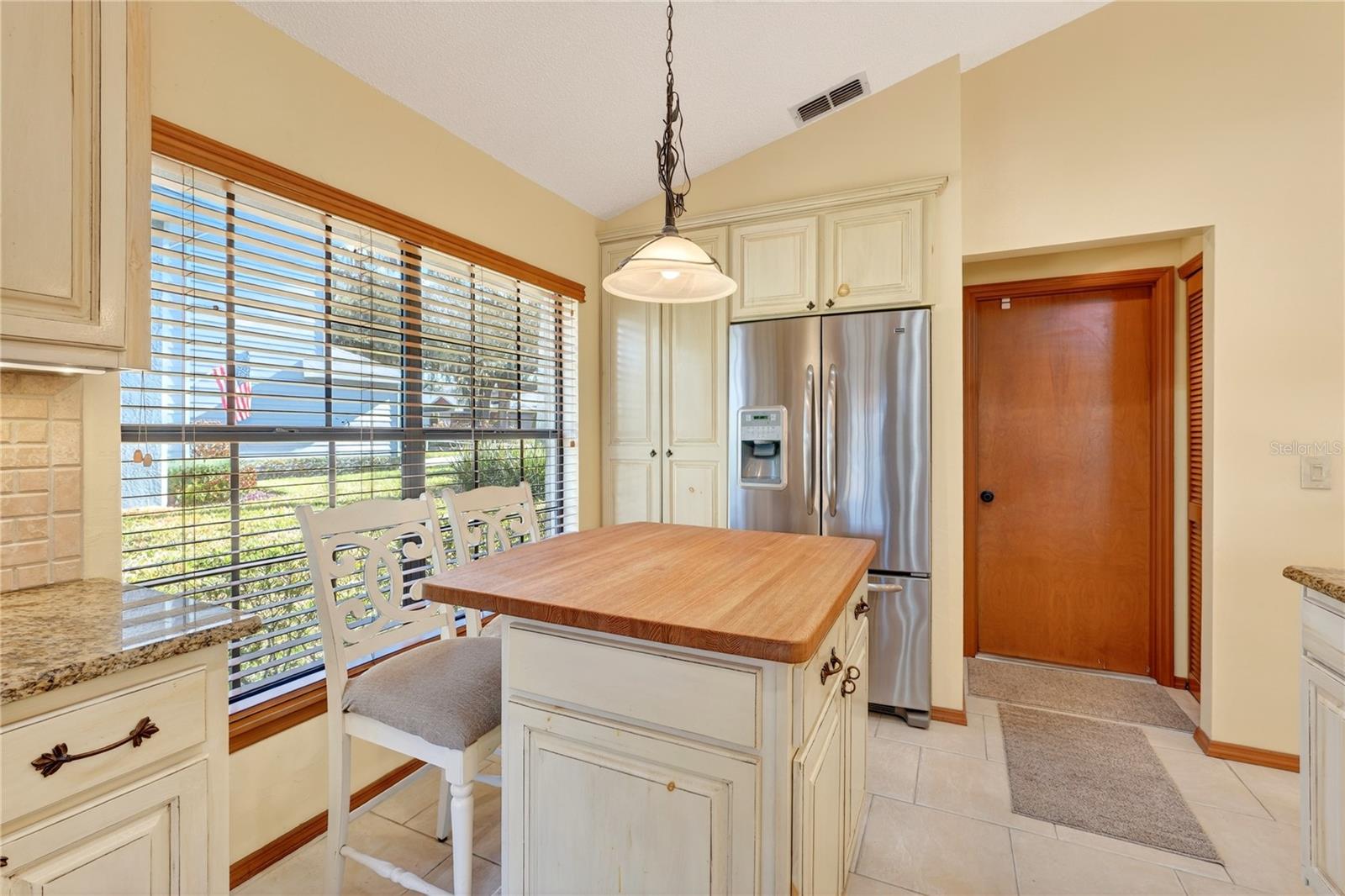 Image 24 of 68 For 1098 Piedmont Oaks Drive