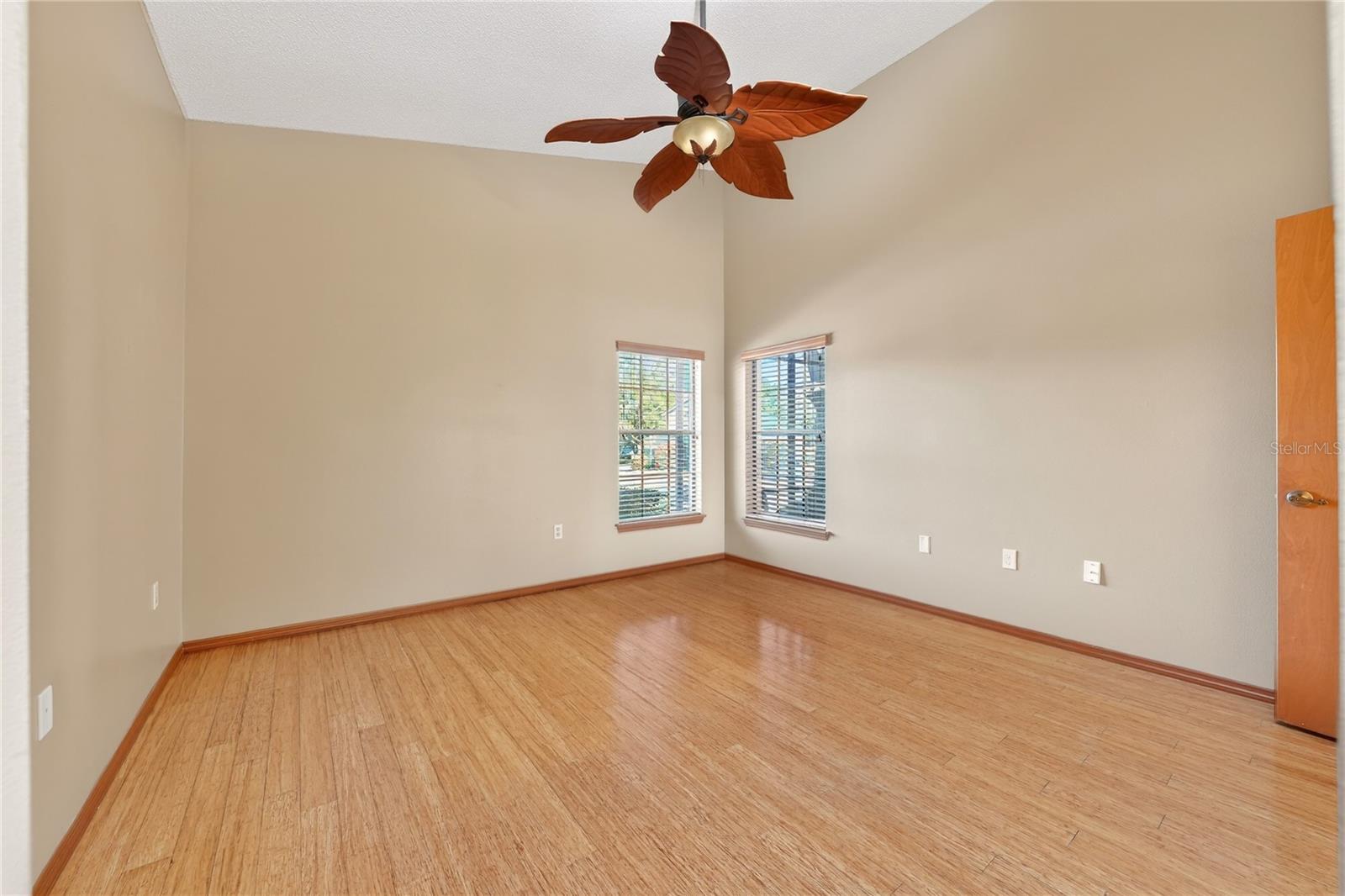 Image 34 of 68 For 1098 Piedmont Oaks Drive