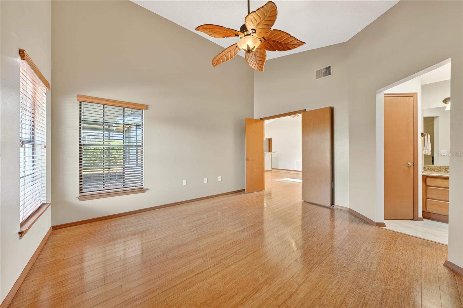 Image 35 of 68 For 1098 Piedmont Oaks Drive