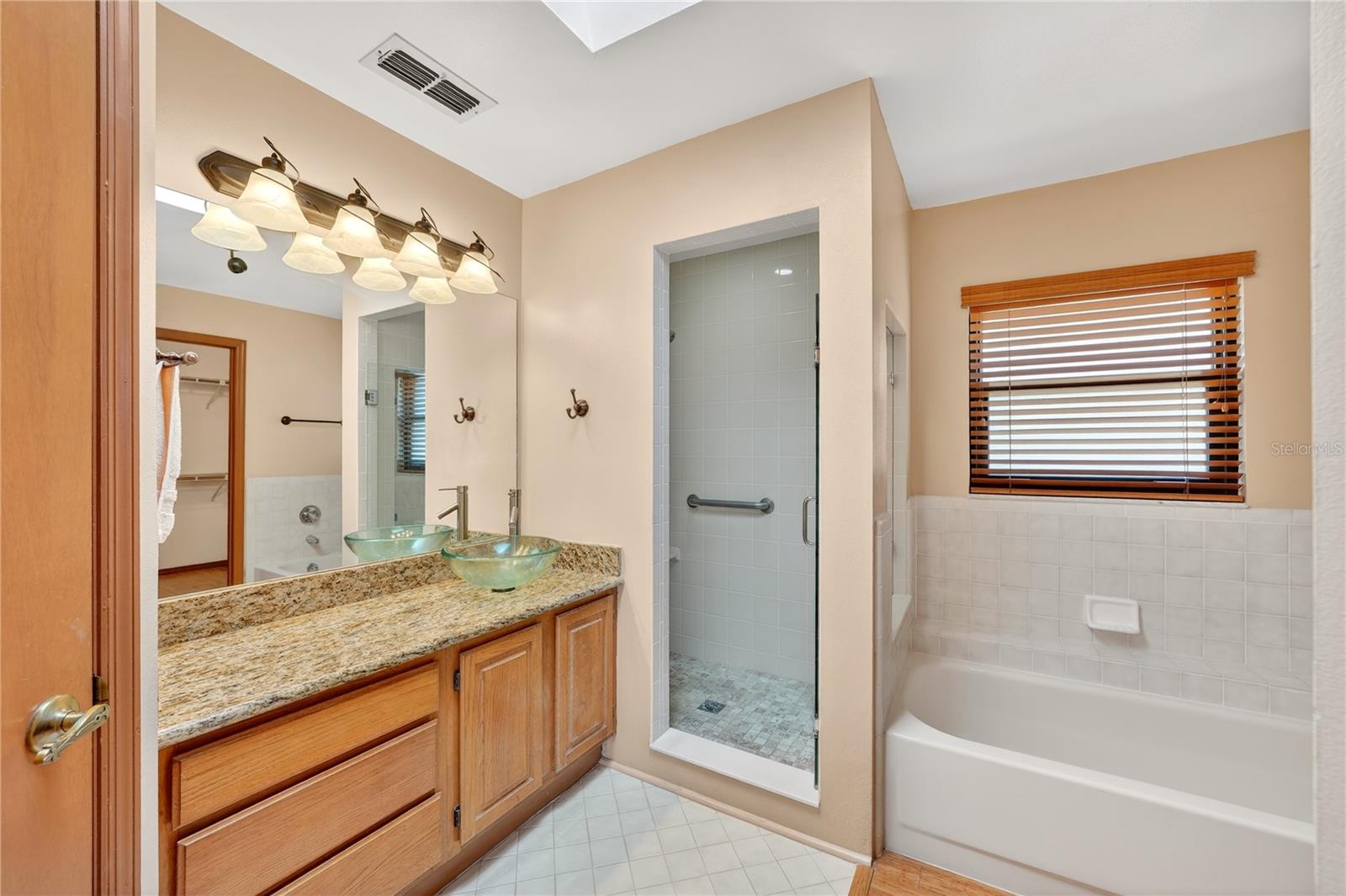 Image 36 of 68 For 1098 Piedmont Oaks Drive