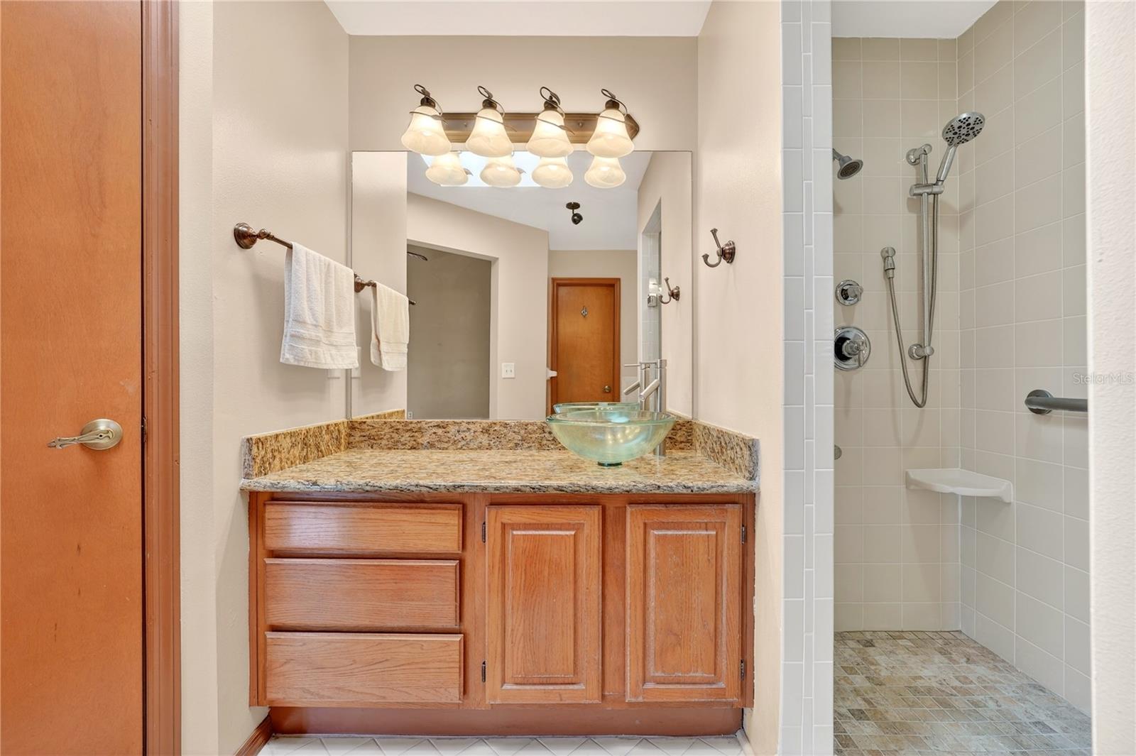 Image 42 of 68 For 1098 Piedmont Oaks Drive