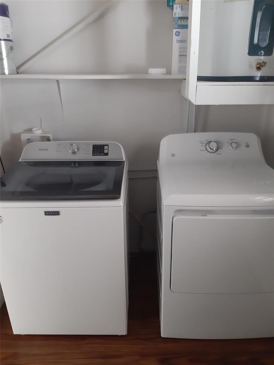 Image 10 of 28 For 824 Town Circle 101