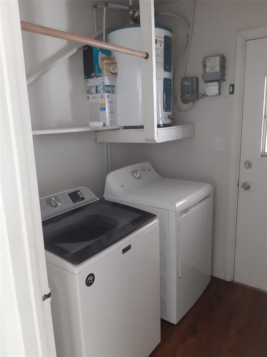 Image 9 of 28 For 824 Town Circle 101