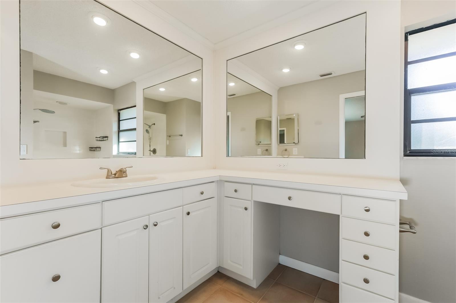 Image 14 of 21 For 4416 Pawnee Path