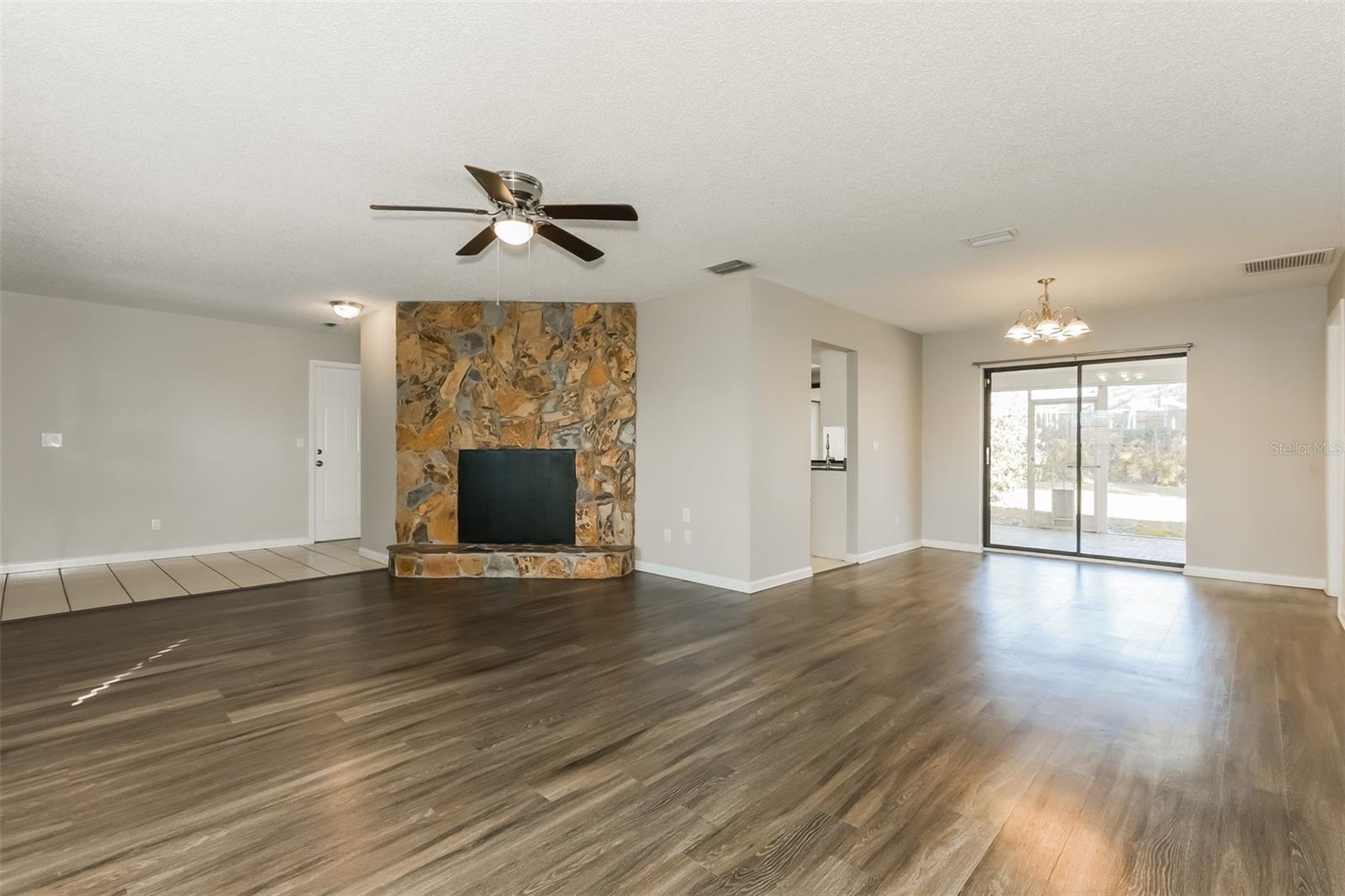 Image 3 of 21 For 4416 Pawnee Path