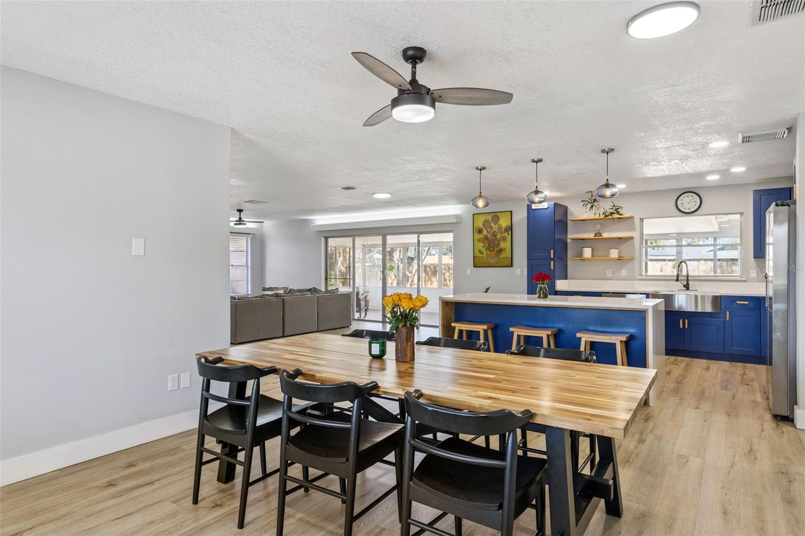 Image 12 of 28 For 549 Iris Street