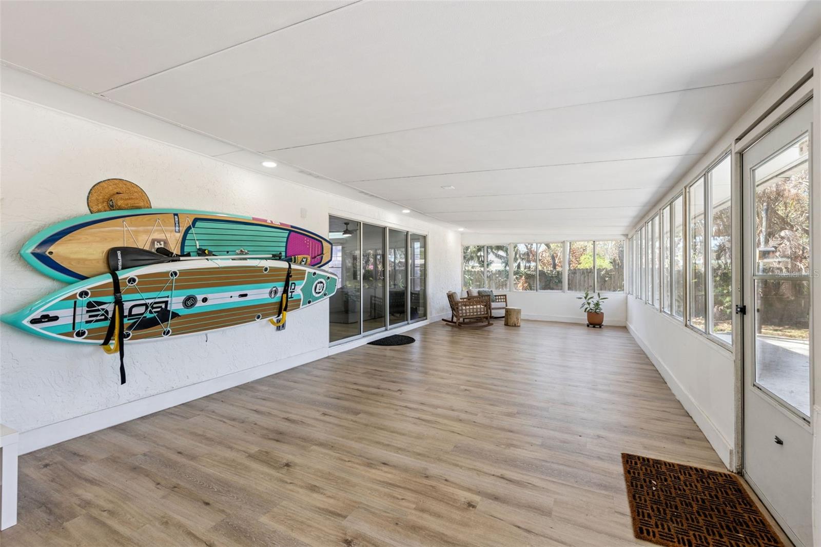 Image 5 of 28 For 549 Iris Street