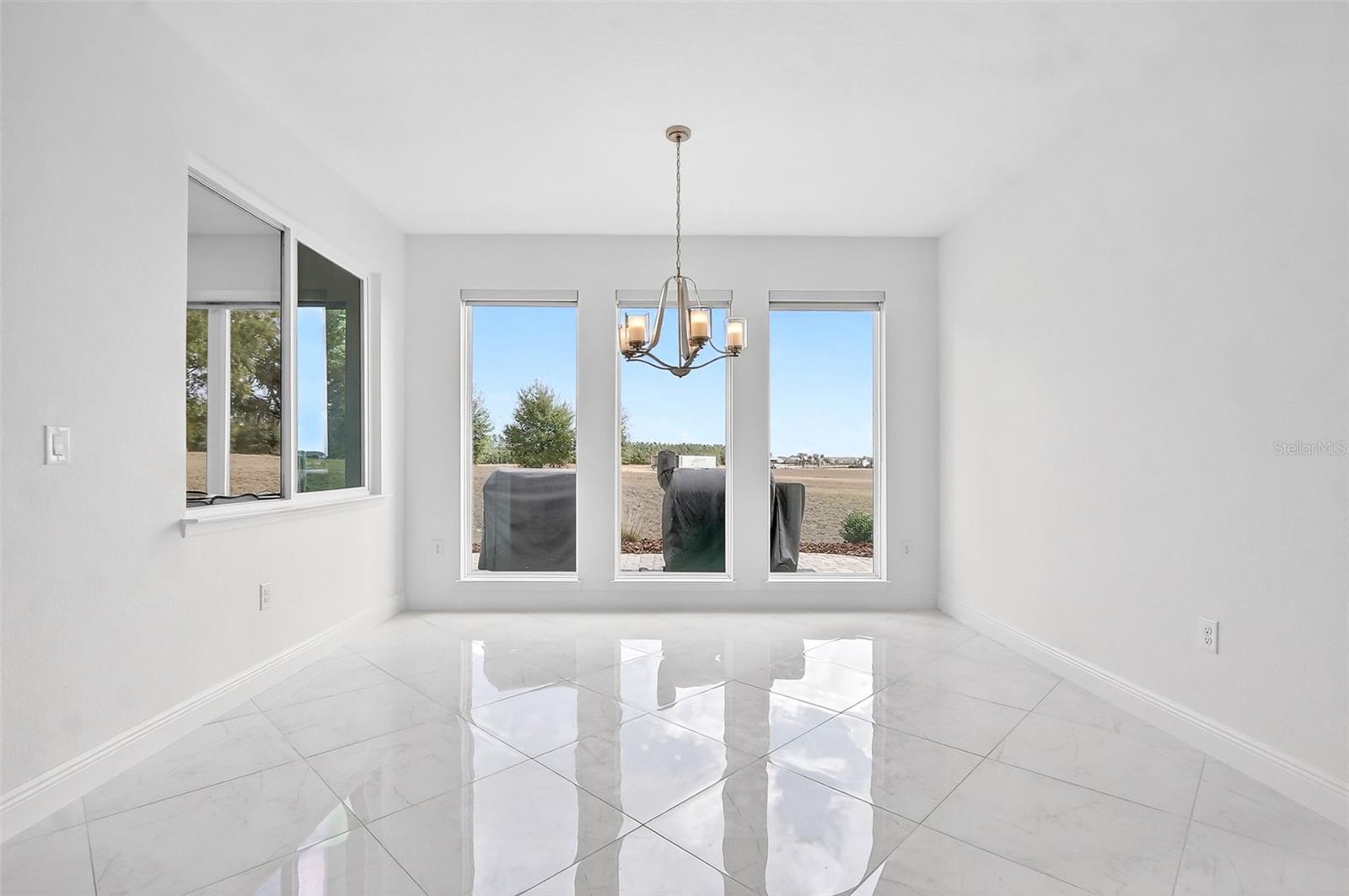 Image 11 of 31 For 9513 79th Loop